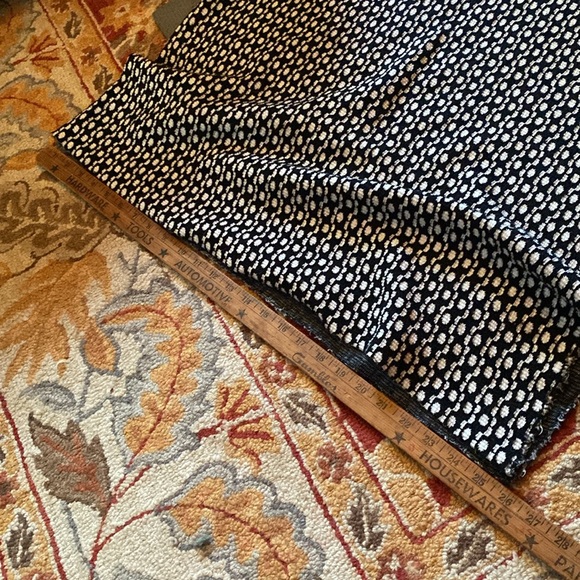 Wool stretch fabric for blanket, skirt or dress black white 80 inches by 52 wide - Picture 6 of 9